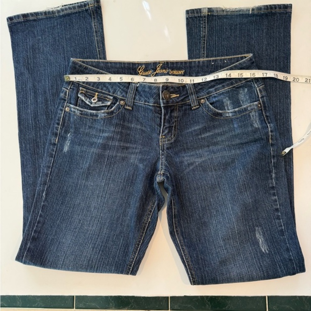 GUESS WOMENS CLASSIC JEANS SIZE 30 STYLE DOHENY